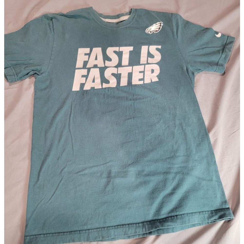 Philadelphia Eagles medium shirt "Fast Is Faster" Green